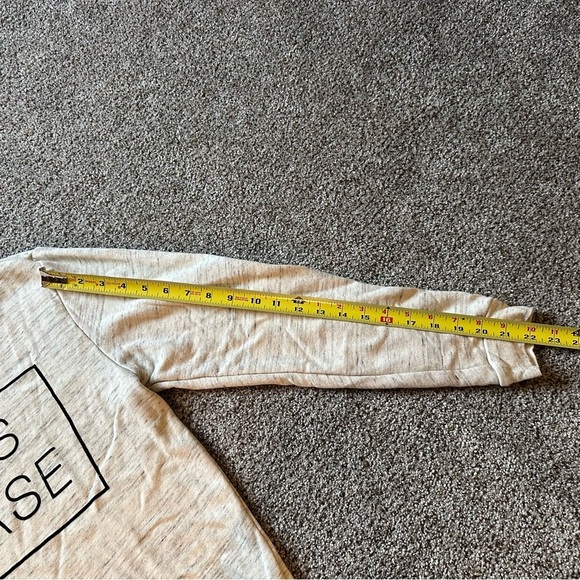 FOREVER 21 M Heathered Ivory Gray Sweatshirt Paris Please Graphic - Picture 7 of 13